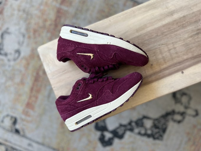 Vintage Sneakers – Fawlcustoms